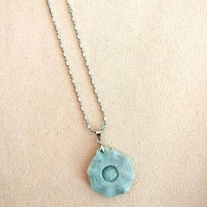 (EVERYTHING MUST GO- 5/$10)NEW NATURAL WHITE JADE PENDANT NECKLACE